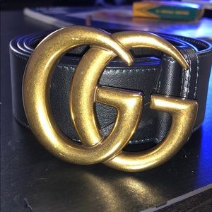 Black Leather Gucci belt